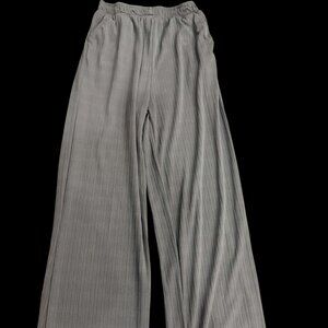 Gray Pleated Wide-Leg Pants